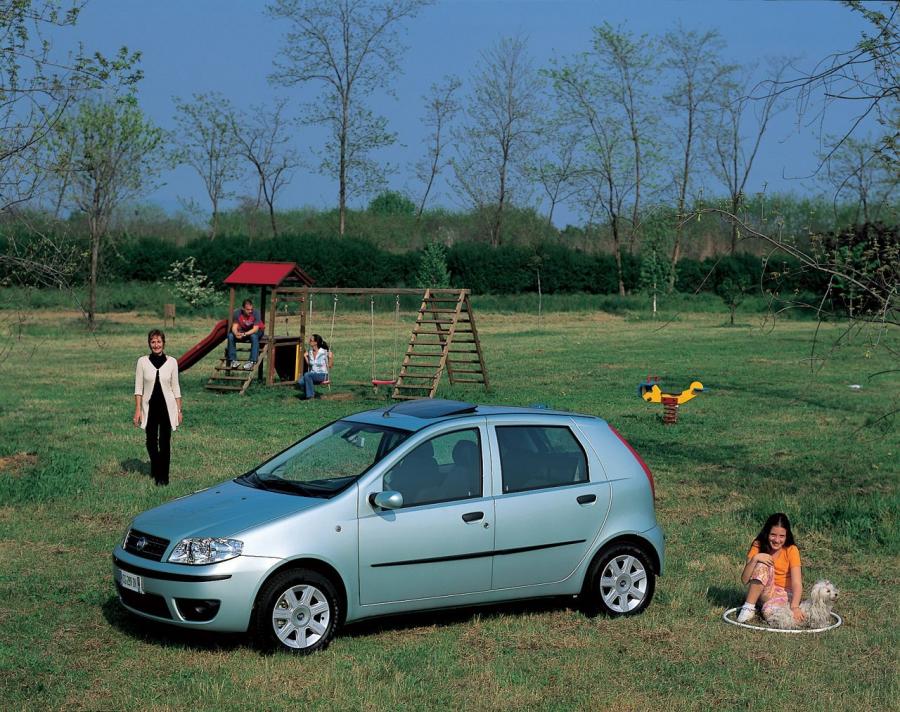  Fiat Punto 2003 года  (фото 55 из 67)